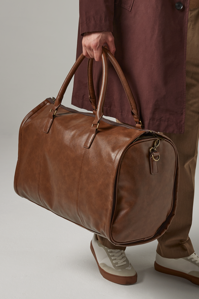 Welke kleur tas past bij alles? - printonlyforyou.nl Nude kleur tassen past bij veel kleuren